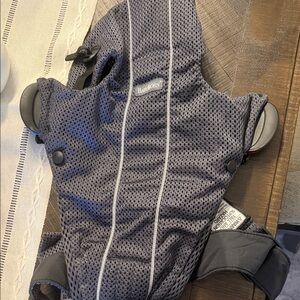 Babybjorn Mesh Carrier in Dark Gray